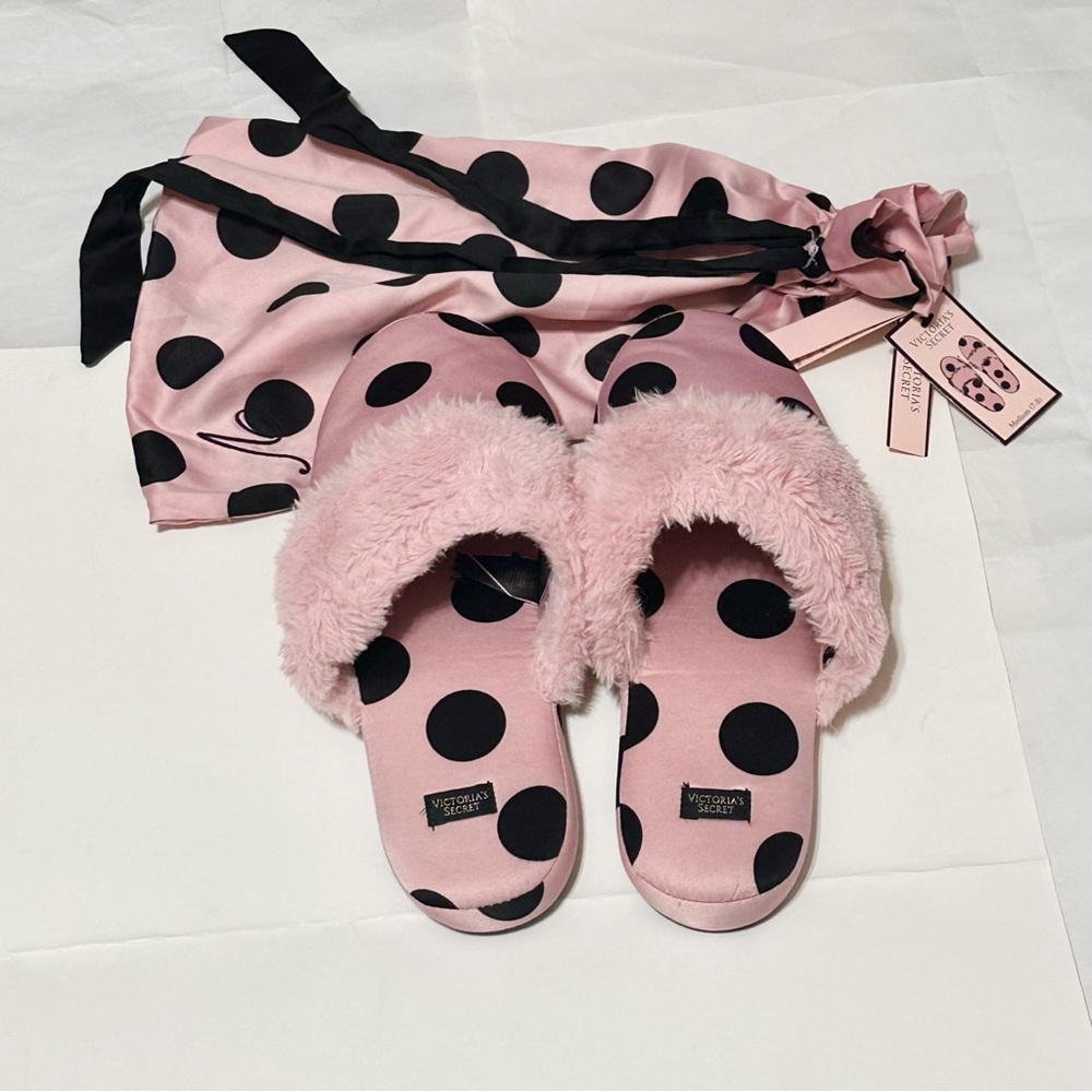 Victoria's Secret Pink Slippers